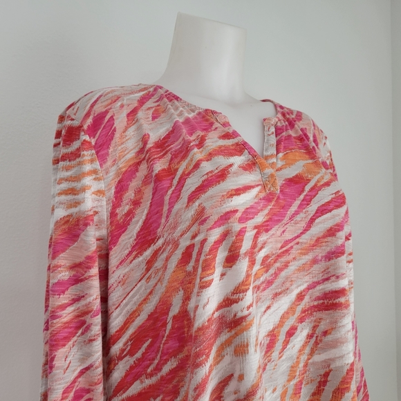 Chico's Vibrant Zebra Split Neck Top Women's 3 16 - Picture 2 of 7
